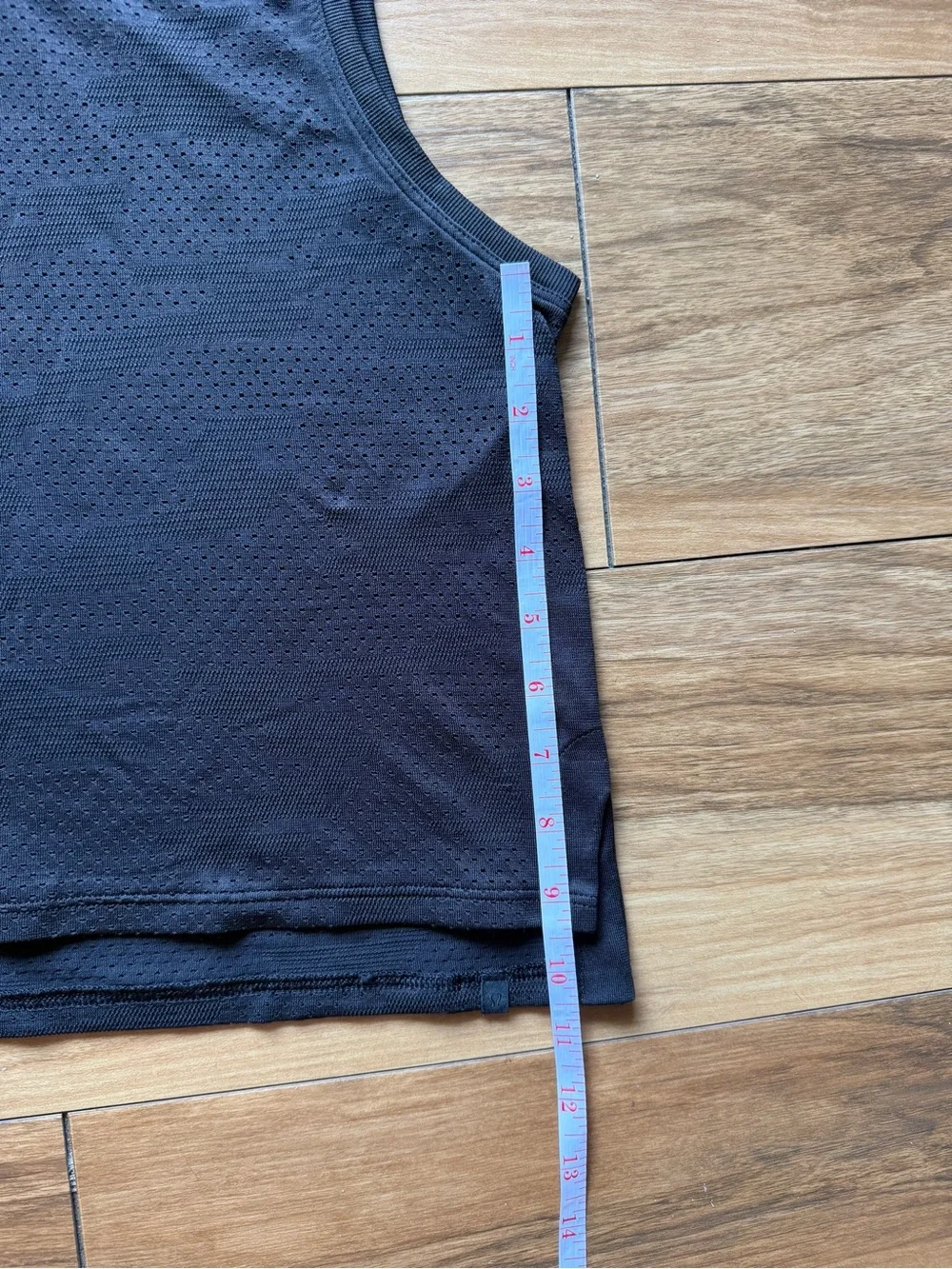 Lululemon Black Seamless Mesh Tank Top Women’s size XS/S